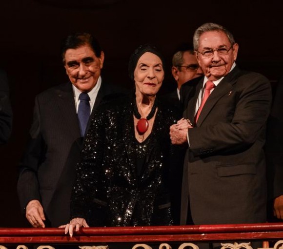 Presidió Raúl reapertura del Gran Teatro de La Habana Alicia Alonso Presidió Raúl reapertura del Gran Teatro de La Habana Alicia Alonso