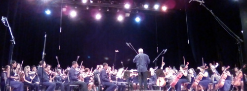 A teatro lleno, concierto sinfónico por el cumpleaños 90 de Fidel A teatro lleno, concierto sinfónico por el cumpleaños 90 de Fidel