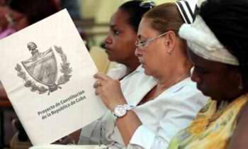 Colaboradores de la salud debatirán Proyecto de Constitución