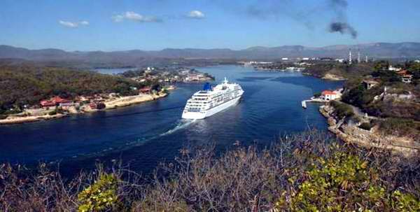 Instituciones científicas cubanas trabajan en saneamiento de la bahía santiaguera Instituciones científicas cubanas trabajan en saneamiento de la bahía santiaguera