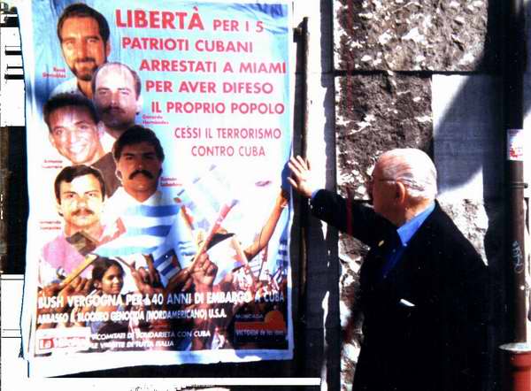 Giustino: foto de la campaña en Italia por la libertad de los Cinco y la foto del primer encuentro de Giustino con el heroe René Gonzalez Giustino: foto de la campaña en Italia por la libertad de los Cinco y la foto del primer encuentro de Giustino con el heroe René Gonzalez