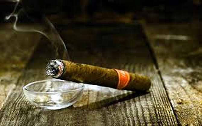 Consumir tabaco durante diez años envejece la piel dos años y medio. Consumir tabaco durante diez años envejece la piel dos años y medio.