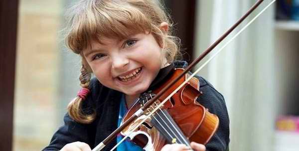 Investigación asegura que clases de música desarrollan el cerebro de los niños Investigación asegura que clases de música desarrollan el cerebro de los niños