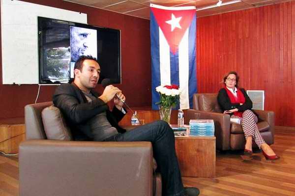 Presentan en la UNESCO libro Fidel Castro: héroe de los desheredados Presentan en la UNESCO libro Fidel Castro: héroe de los desheredados