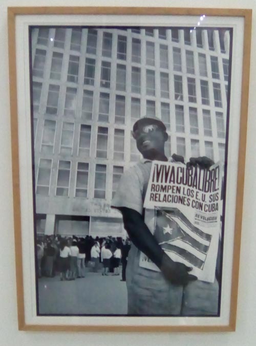 Miradas a pasajes históricos cubanos a través del arte fotográfico Miradas a pasajes históricos cubanos a través del arte fotográfico