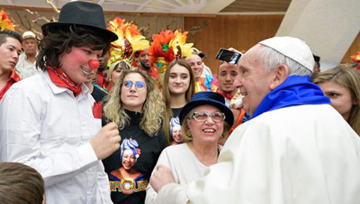 Bello espectáculo ofrece el Circo Nacional de Cuba ante el papa Francisco Bello espectáculo ofrece el Circo Nacional de Cuba ante el papa Francisco