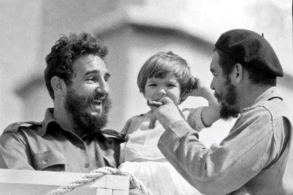 Rememoran al Che y a Fidel en el Palacio de Torcedores Rememoran al Che y a Fidel en el Palacio de Torcedores