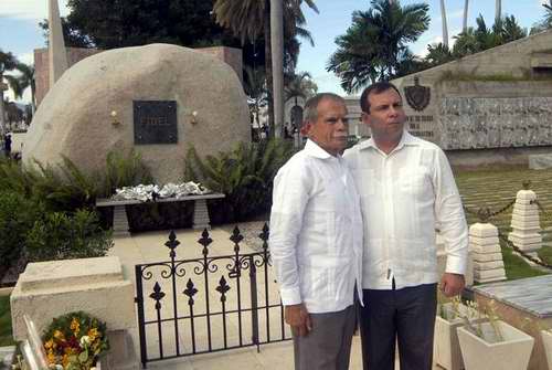 Oscar López Rivera rindió tributo a Mariana, Céspedes, Martí y a Fidel Oscar López Rivera rindió tributo a Mariana, Céspedes, Martí y a Fidel
