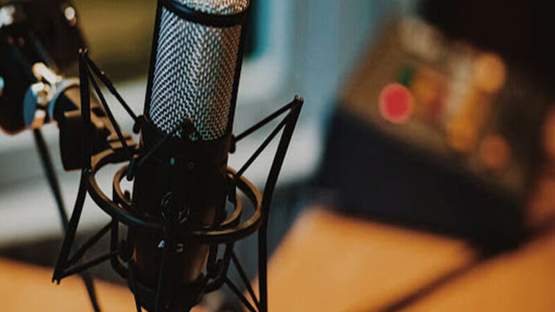 Book on Voice-over Techniques to be Presented in Havana