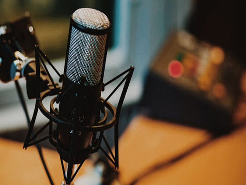 Book on Voice-over Techniques to be Presented in Havana
