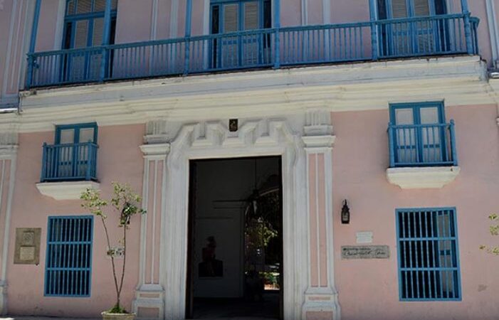 Exhibitions in galleries in the capital of Havana