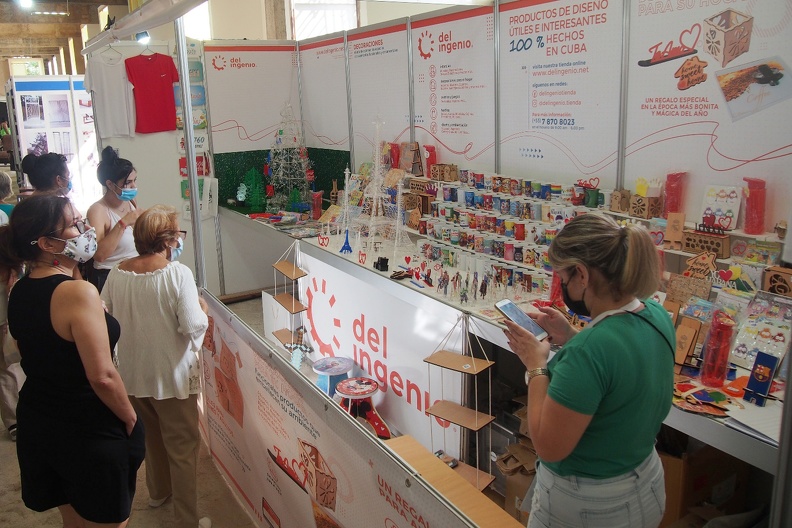 Summer of Love at the Estación Cultural on Línea y 18