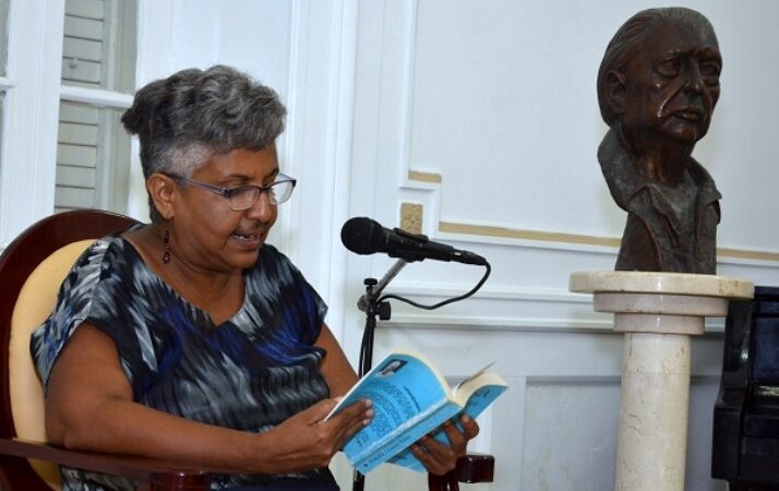 The work of the poet and essayist Caridad Atencio on Libro a la carta