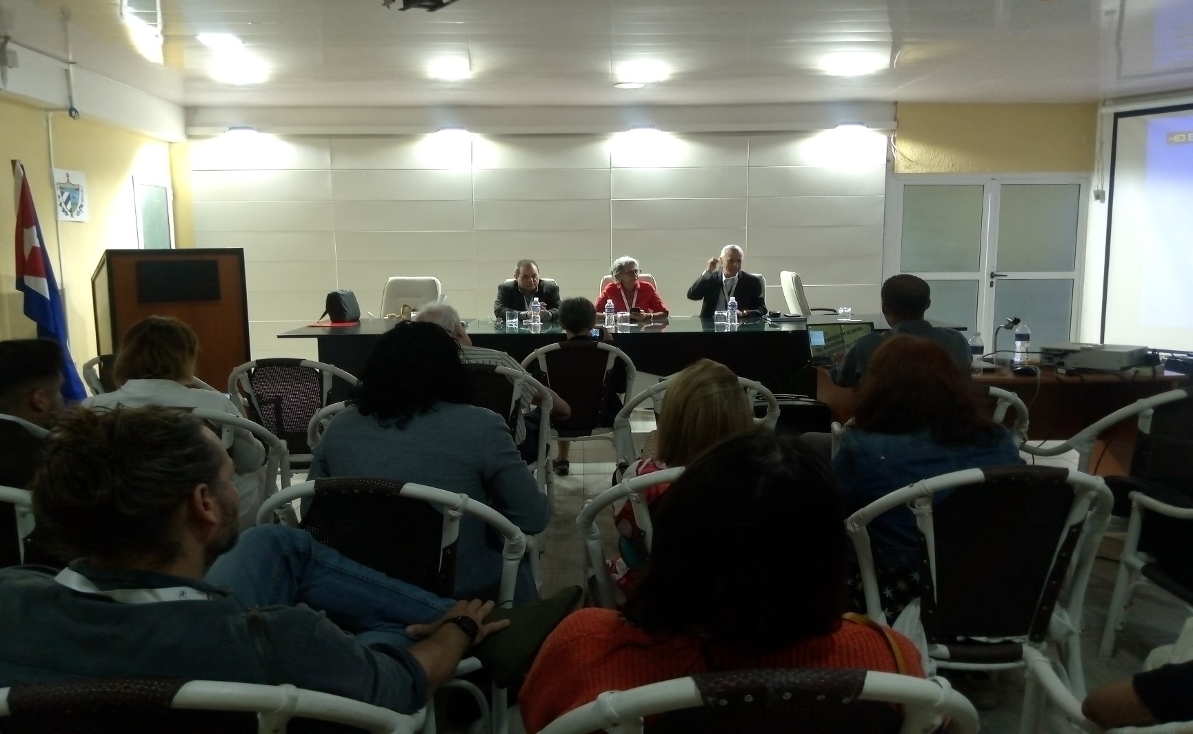 A look at cinema in a workshop on the opportunities and challenges of audiovisuals in the regional context