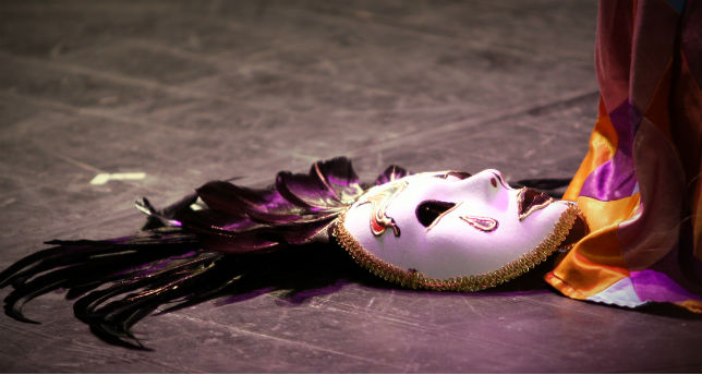 A Global Date with Theater