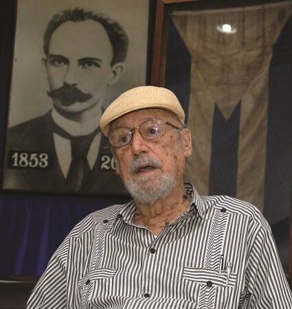 Launch of the Roberto Fernández Retamar Martí Club