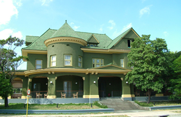 Visit the Casa de las Tejas Verdes and the Servando Cabrera Moreno Museum This Summer