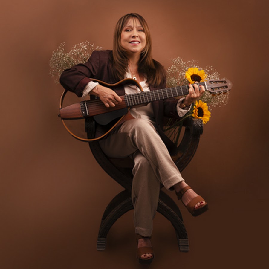 Liuba María Hevia: A Song for Childhood