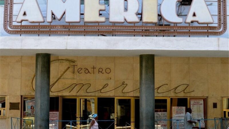 Celebrations Continue for the 85th Anniversary of Teatro América