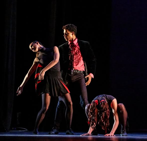 Carlos Acosta Returns to the Stage of the Royal Ballet and Opera
