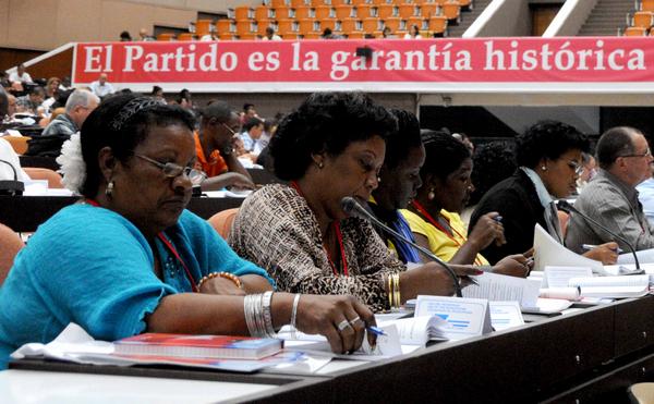 Delegados al Congreso del Partido elegirán esta tarde su Comité Central