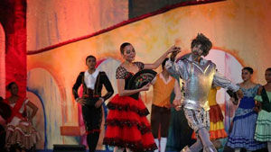 Compañía cubana de ballet dedica el clásico Don Quijote a Fidel Castro 	