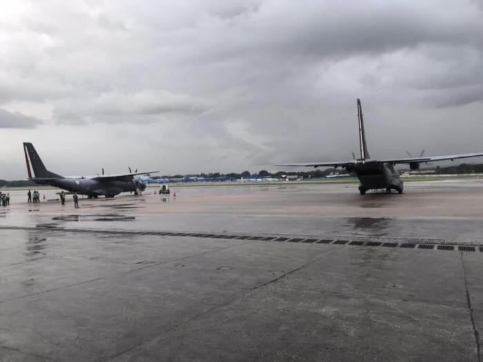 Llegan a Cuba dos aviones con material eléctrico procedente de México
