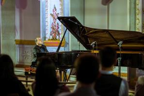 El Piano Ritual de Leonardo Gell
