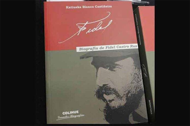 Libro Fidel es un acontecimiento para editorial de Bolivia
