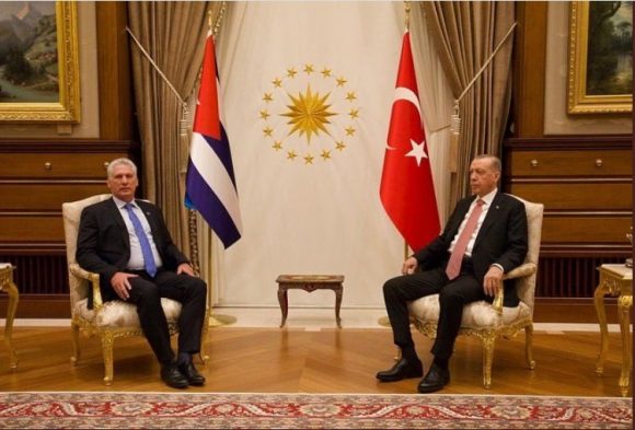 Mandatario turco recibe a Díaz-Canel en el Complejo Presidencial de Türkiye
