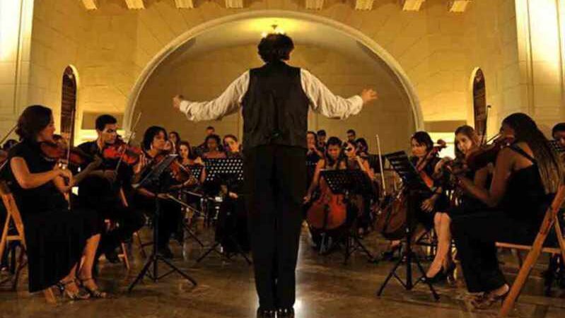 Concierto especial de la Orquesta del Lyceum Mozartiano junto a la violinista Borislava Iltcheva