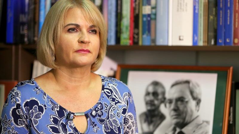 Libro a la carta, con la periodista Magda Resik