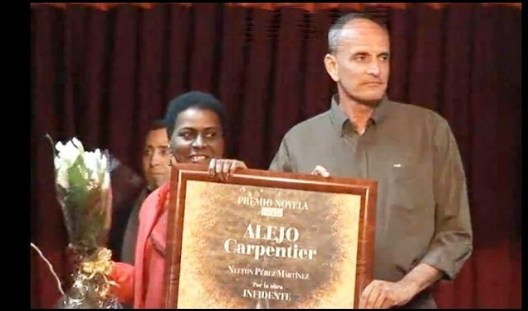 Conteos Nocturnos de Nelton Pérez Martínez