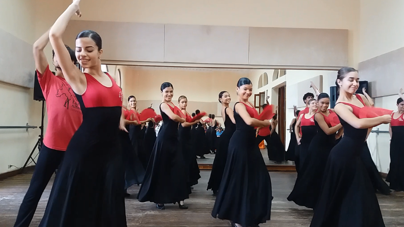 Lizt Alfonso Dance Cuba a escena