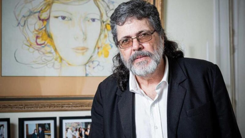 Diputado Abel Prieto advirtió en Cuba sobre peligros de las redes