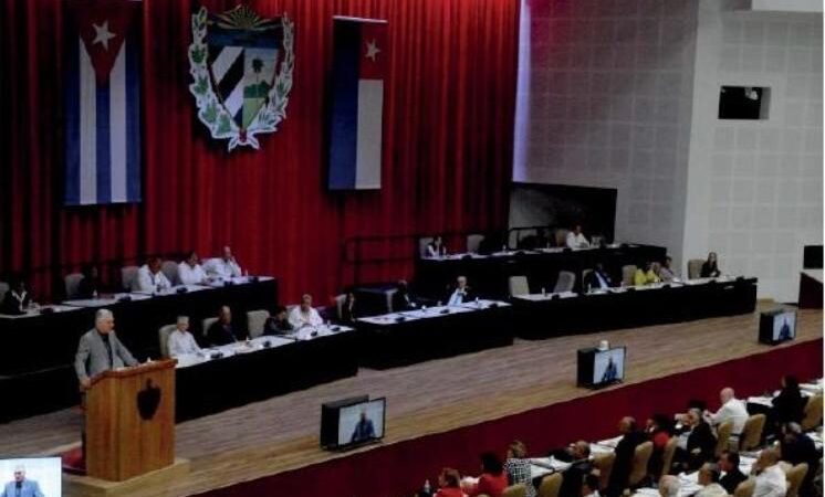 ¡Al noble y bravo pueblo cubano, gratitud infinita y nuestras felicitaciones en el Año 65 de la Revolución!