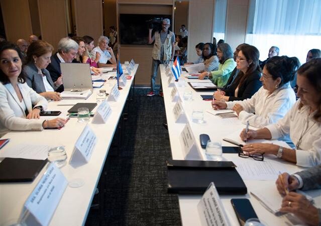 Cuba y Unión Europea por el diálogo político y relaciones bilaterales