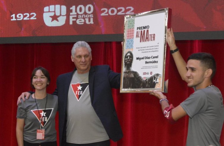 Reconoce Díaz-Canel vigencia del trabajo de la Federación Estudiantil Universitaria