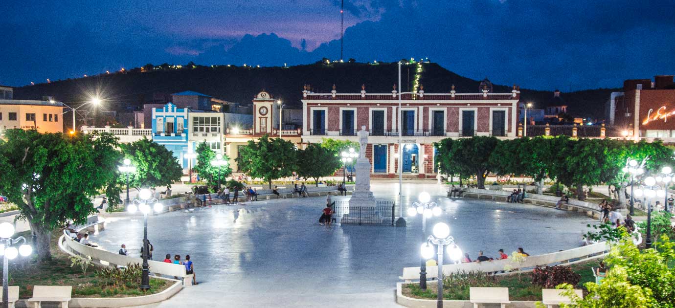 Celebran en Holguín Jornada Aniversario 64 de la Revolución