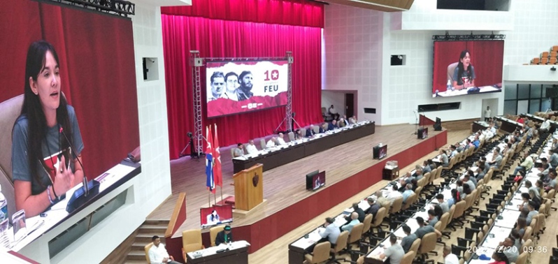 Asiste Presidente de Cuba a sesión plenaria del X Congreso de la FEU