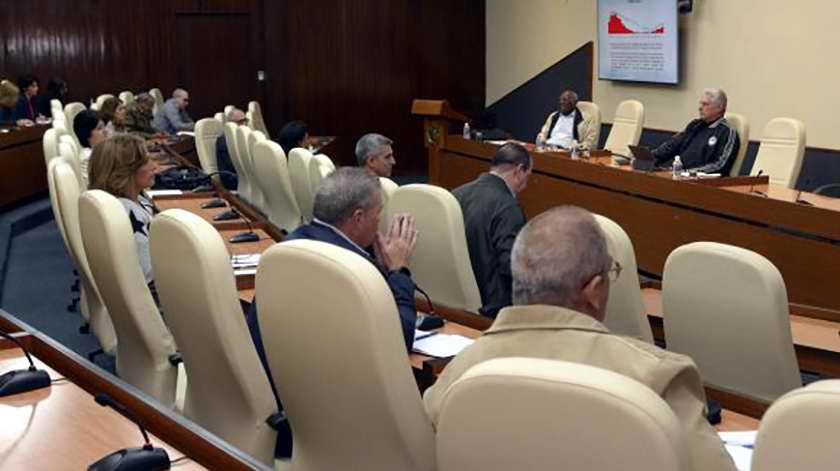 Refuerzan en Cuba medidas de control frente a la COVID-19 y el Dengue