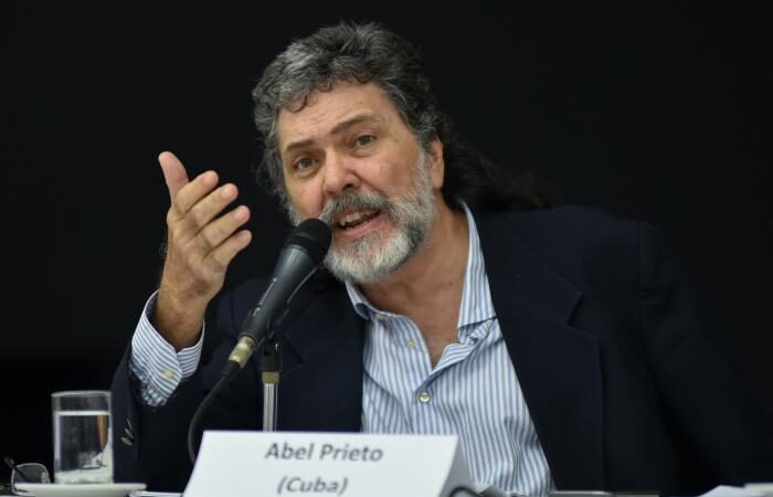 Confieren a Abel Prieto Premio Internacional Fernando Ortiz