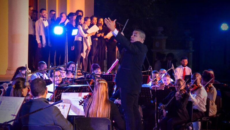 Holguín celebra aniversario 271 del Título de Ciudad y Tenencia de Gobierno