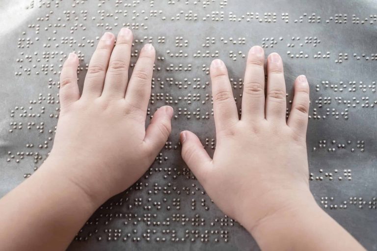 Día Mundial del Braille promueve oportunidades para discapacitados