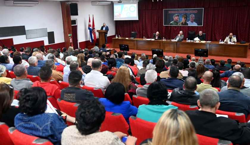 Analizan potencialidades y retos socioeconómicos de La Habana
