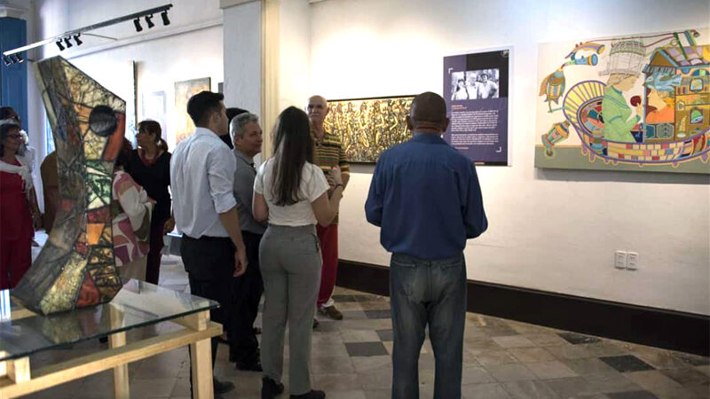 Leal y su vínculo con las artes visuales