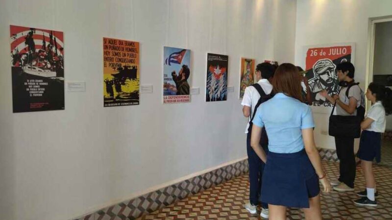 Inauguran en Holguín exposición sobre el triunfo revolucionario cubano
