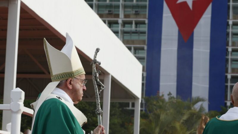 Papa Francisco saludó evento en Cuba Por el Equilibrio del Mundo