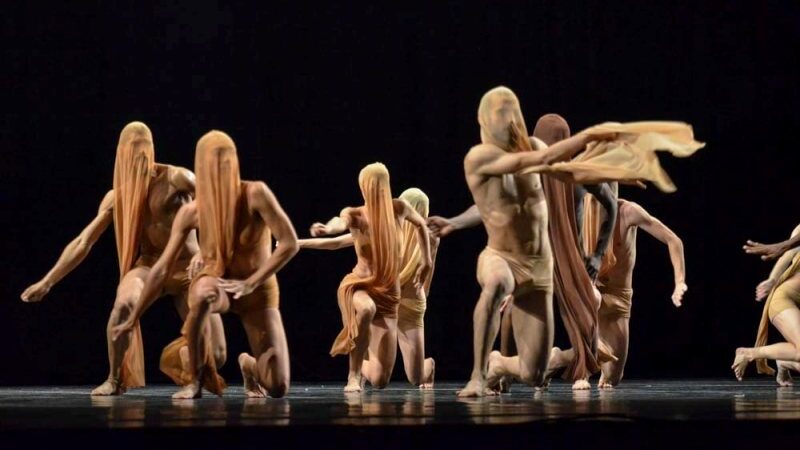 Presenta Danza Contemporánea de Cuba clase a telón abierto