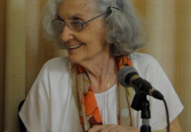 Evocan legado poético de Fina García Marruz en su Centenario